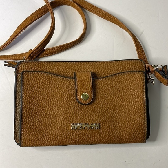 Kenneth Cole Vegan Pebble Leather Butterscotch Crossbody - Picture 3 of 9